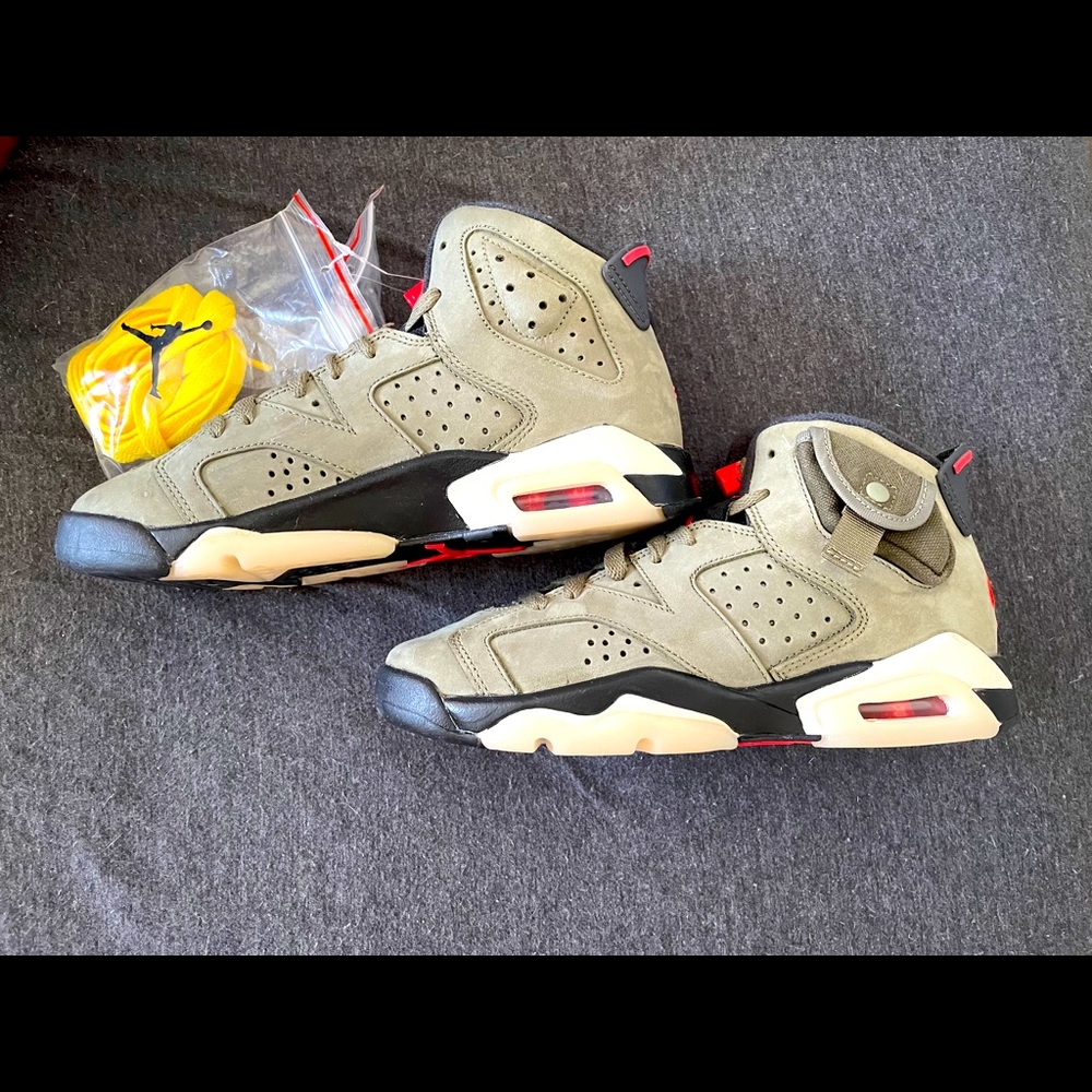 Jordan Cactus Jack (Travis Scott) Boys Size: 4Y